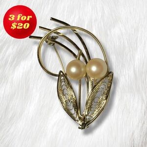 Vintage Faux Pearl Brooch